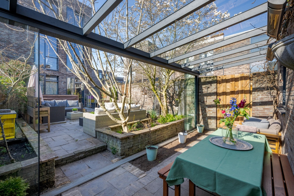 Hoekwoning te koop: Meerkoetstraat 18, 'S-Gravenhage