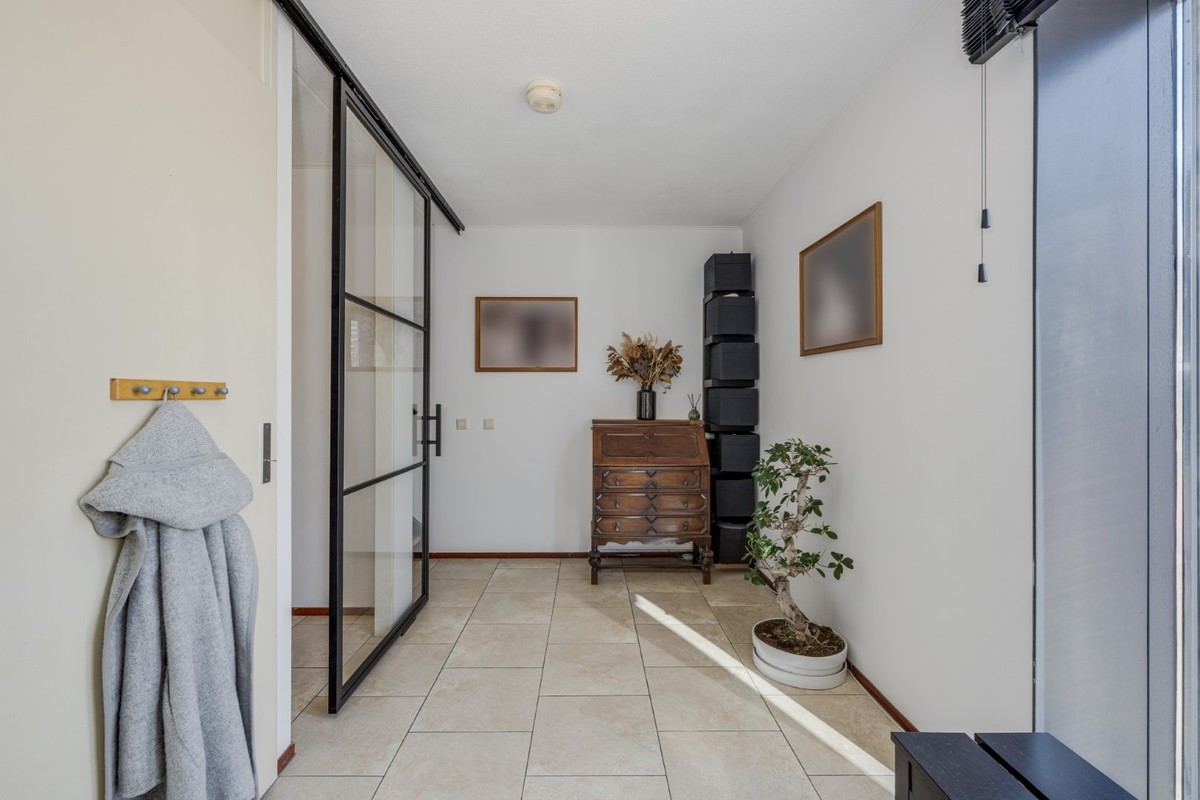 Hoekwoning te koop: Meerkoetstraat 18, 'S-Gravenhage