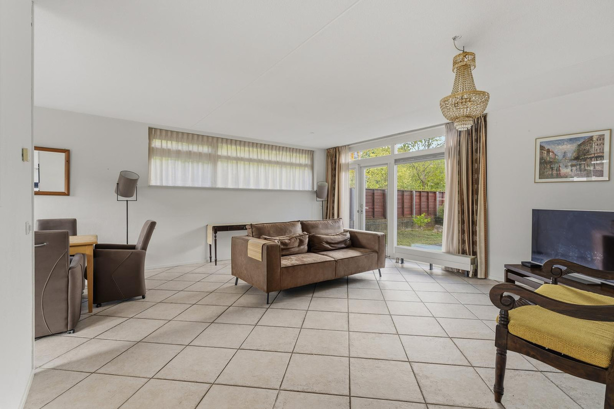 Hoekwoning te koop: Kandinskystraat 1, Almere