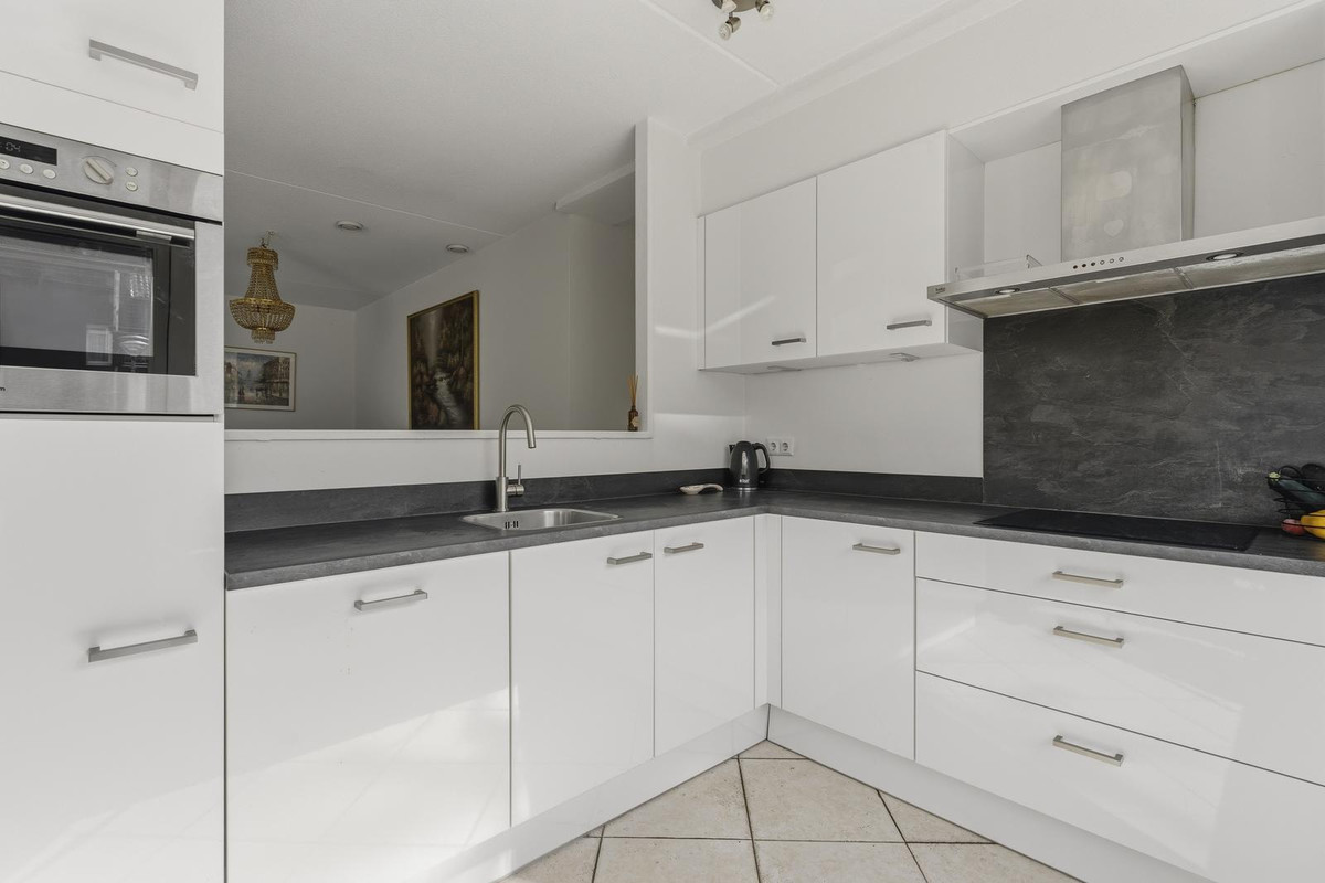 Hoekwoning te koop: Kandinskystraat 1, Almere