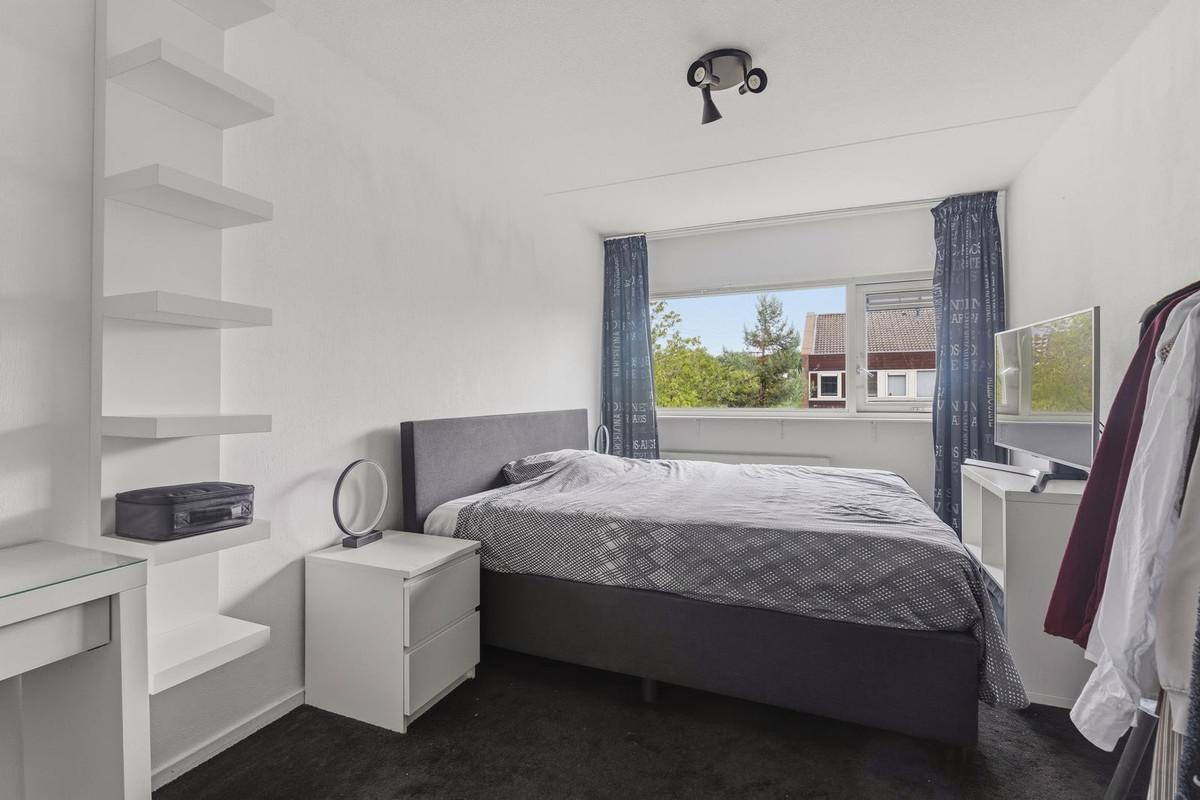 Hoekwoning te koop: Kandinskystraat 1, Almere