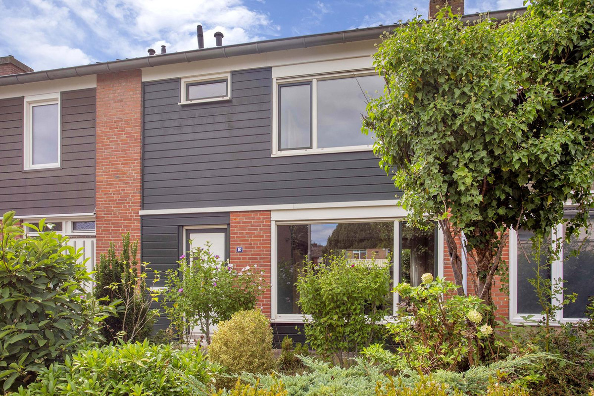 Tussenwoning te koop: Wethouder Hassingstraat 10, Overdinkel