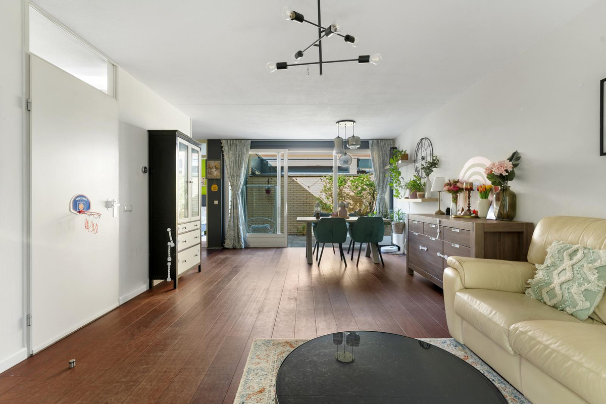 Tussenwoning te koop: Hunzestraat 89, Enschede