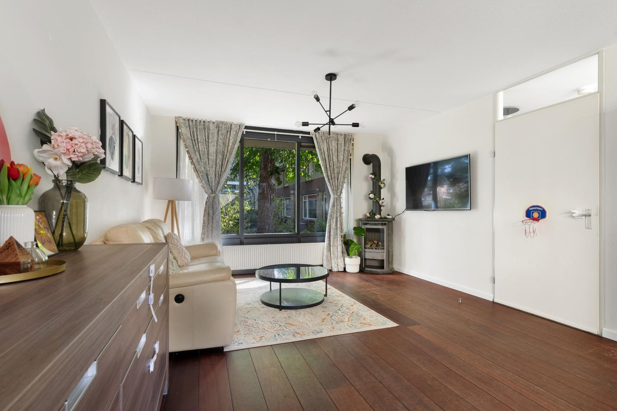 Tussenwoning te koop: Hunzestraat 89, Enschede