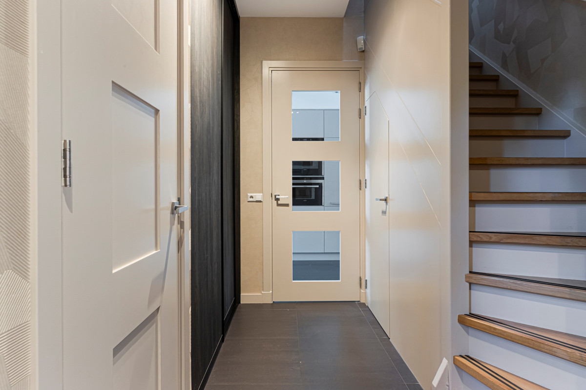 Vrijstaande woning te koop: Kallameer 204, Woerden