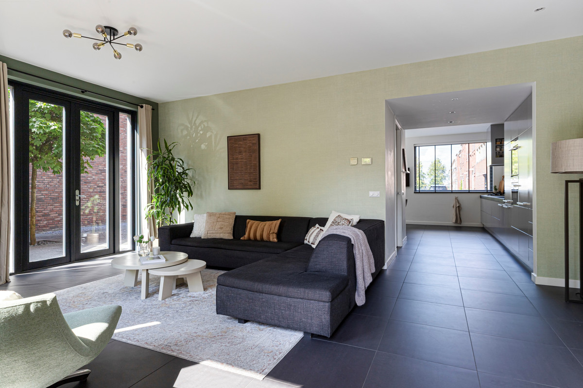 Vrijstaande woning te koop: Kallameer 204, Woerden