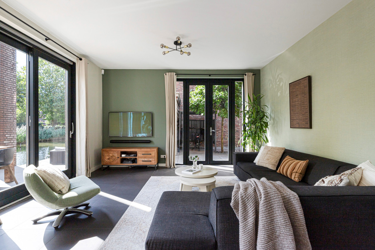Vrijstaande woning te koop: Kallameer 204, Woerden