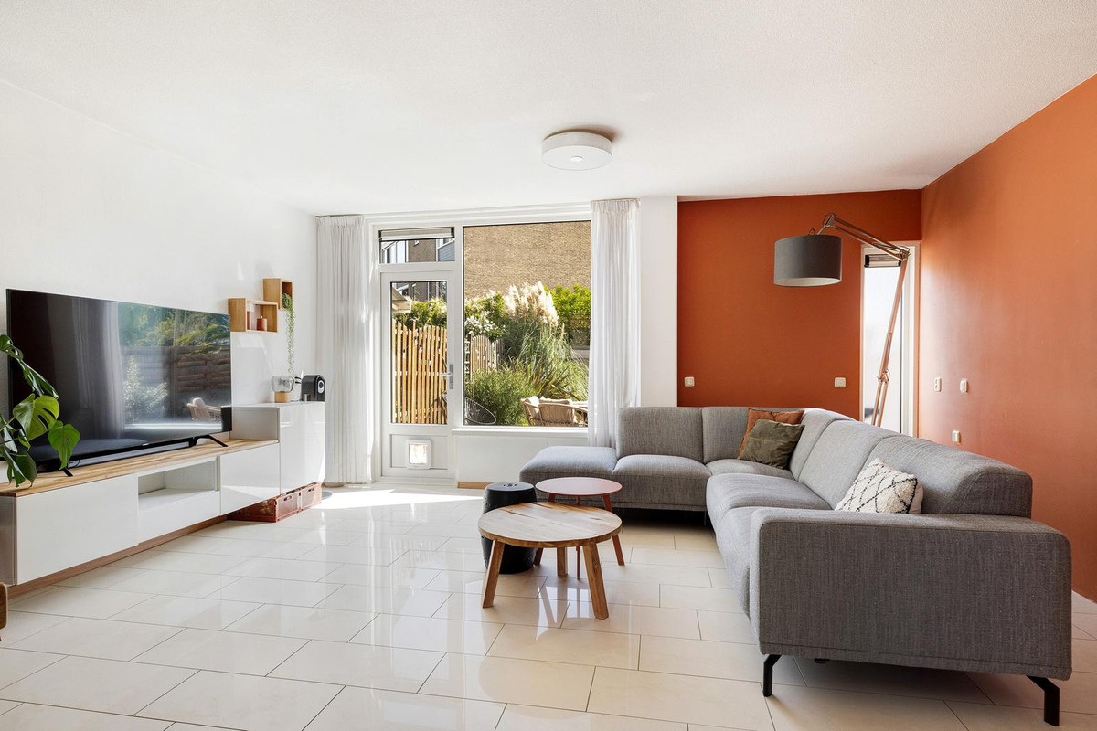 Hoekwoning te koop: Offenbachrode 1, Zoetermeer