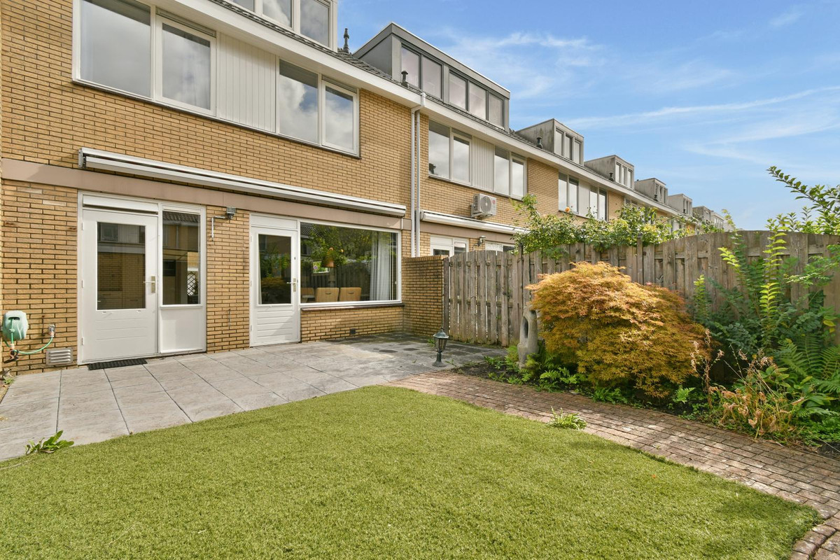 Hoekwoning te koop: Helikon 1, Amstelveen