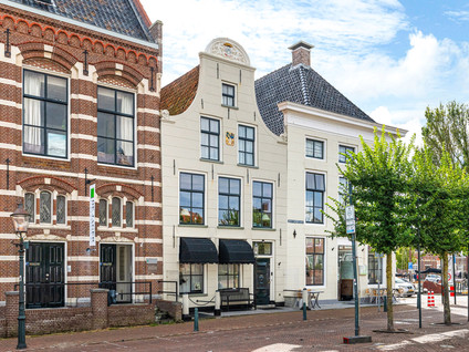 Grote Bredeplaats 4