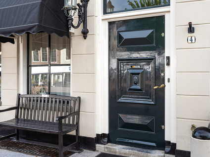 Grote Bredeplaats 4