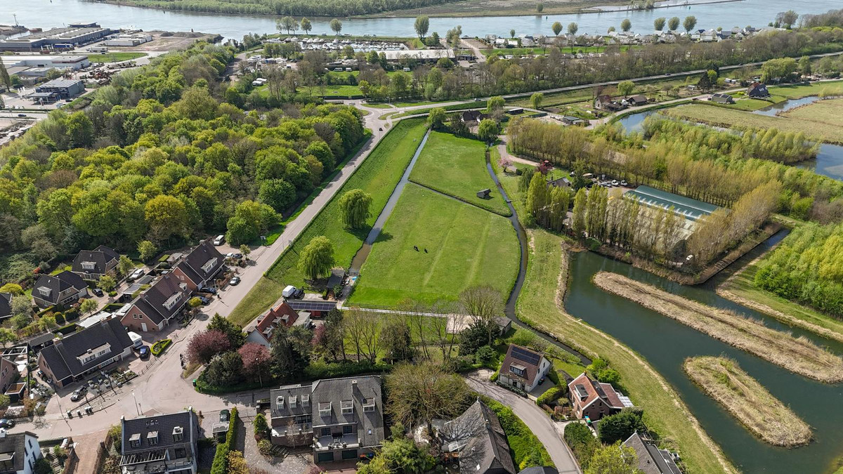 Vrijstaande woning te koop: Noldijk 165, Barendrecht