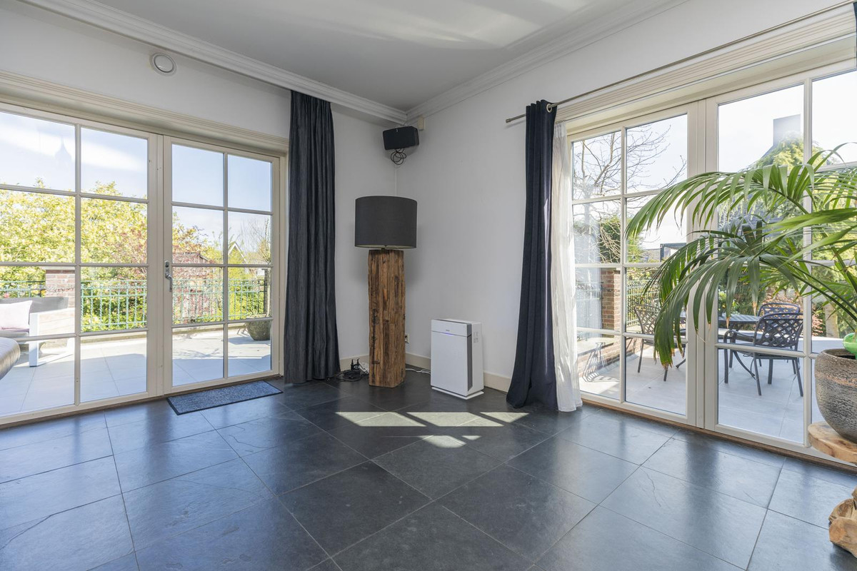 Vrijstaande woning te koop: Noldijk 165, Barendrecht