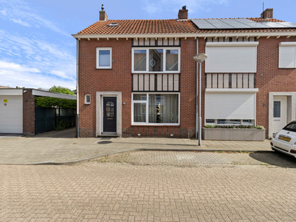 Van Laerstraat 10