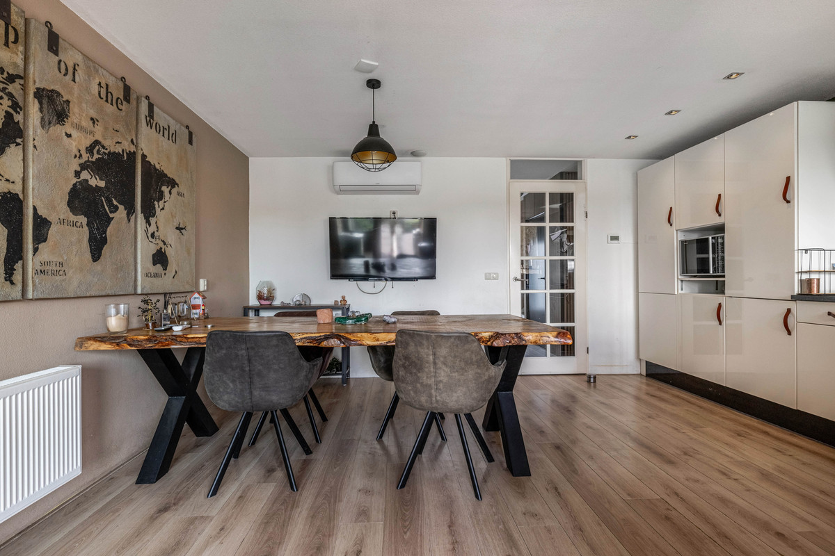 Tussenwoning te koop: Koevordermeerstraat 19, Lemmer