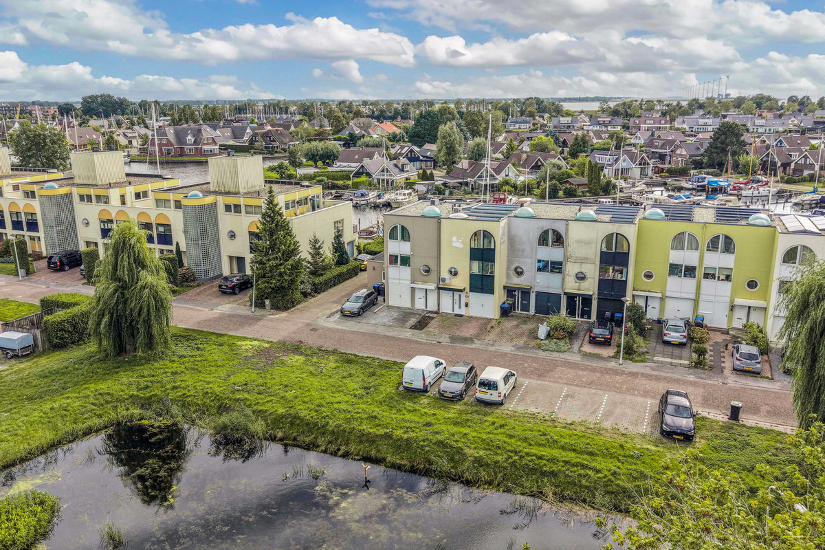 Tussenwoning te koop: Koevordermeerstraat 19, Lemmer