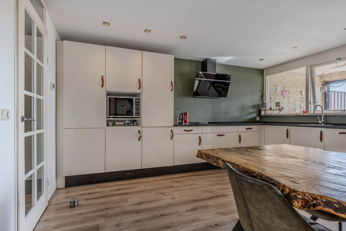 Tussenwoning te koop: Koevordermeerstraat 19, Lemmer
