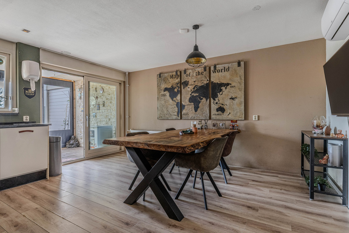 Tussenwoning te koop: Koevordermeerstraat 19, Lemmer