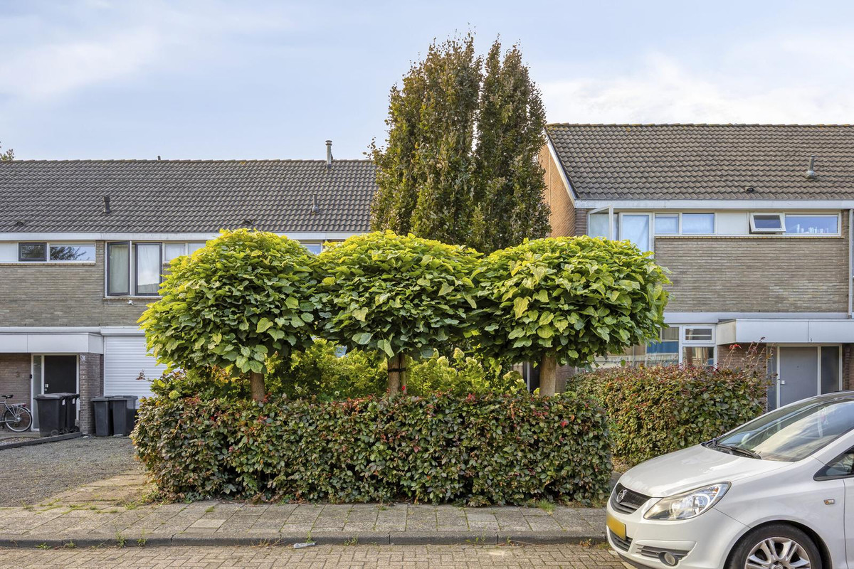 Tussenwoning te koop: Beukenlaan 7, Etten-Leur