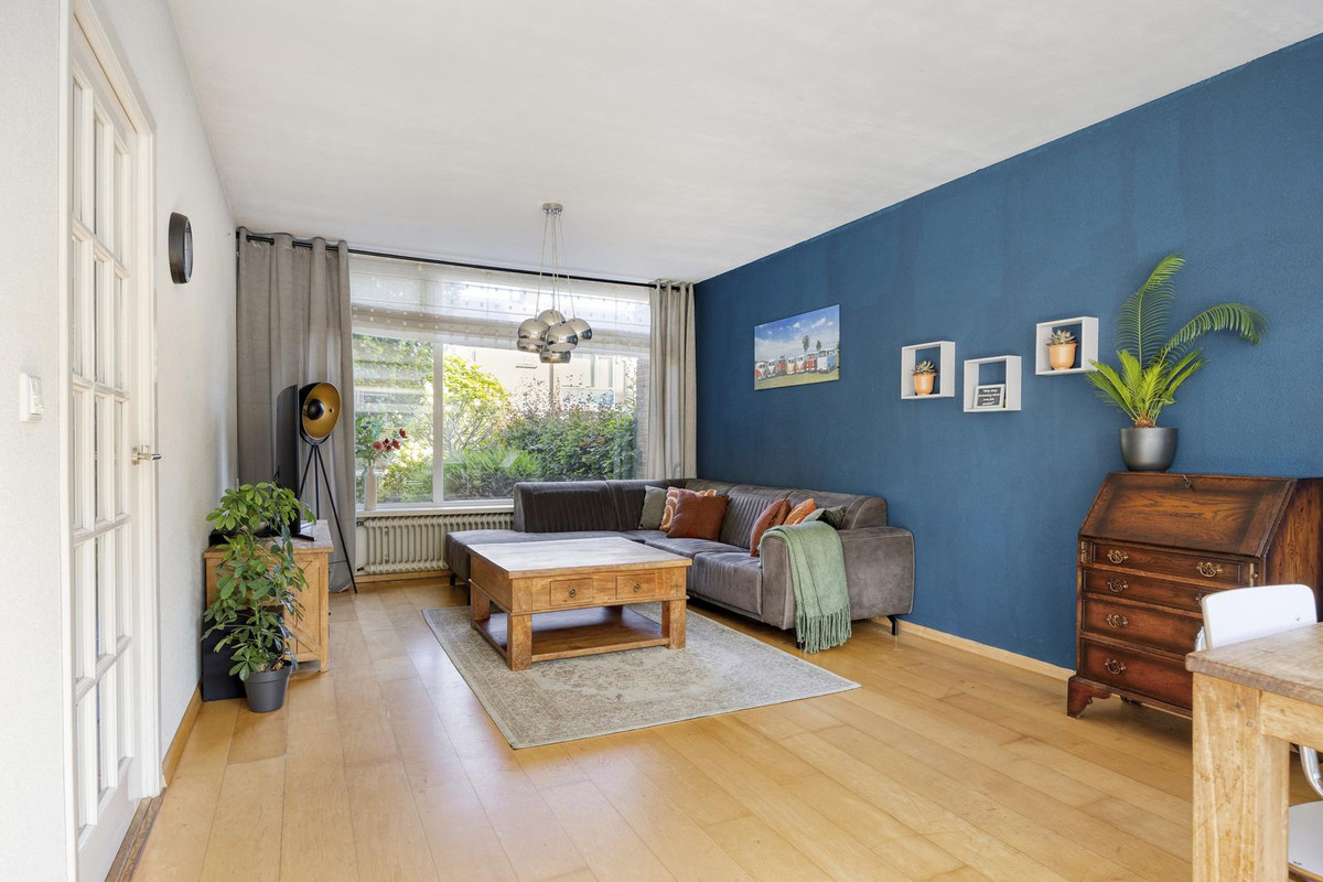 Tussenwoning te koop: Beukenlaan 7, Etten-Leur