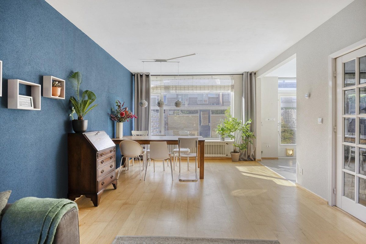 Tussenwoning te koop: Beukenlaan 7, Etten-Leur