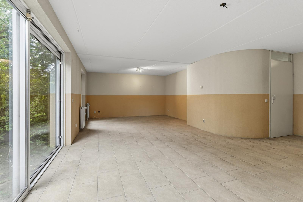 Tussenwoning te koop: J.H. Leopoldstraat 8, Almere