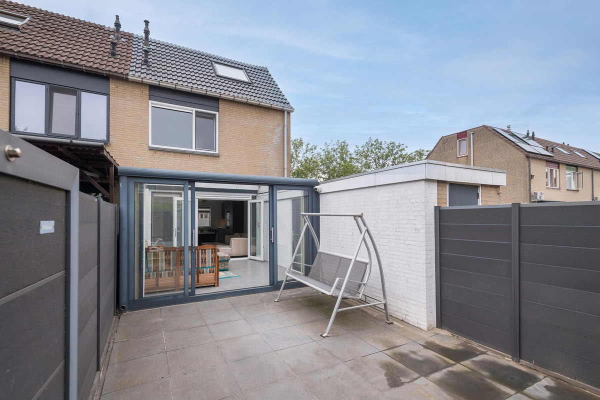Tussenwoning te koop: Schinnenbaan 54, Rotterdam