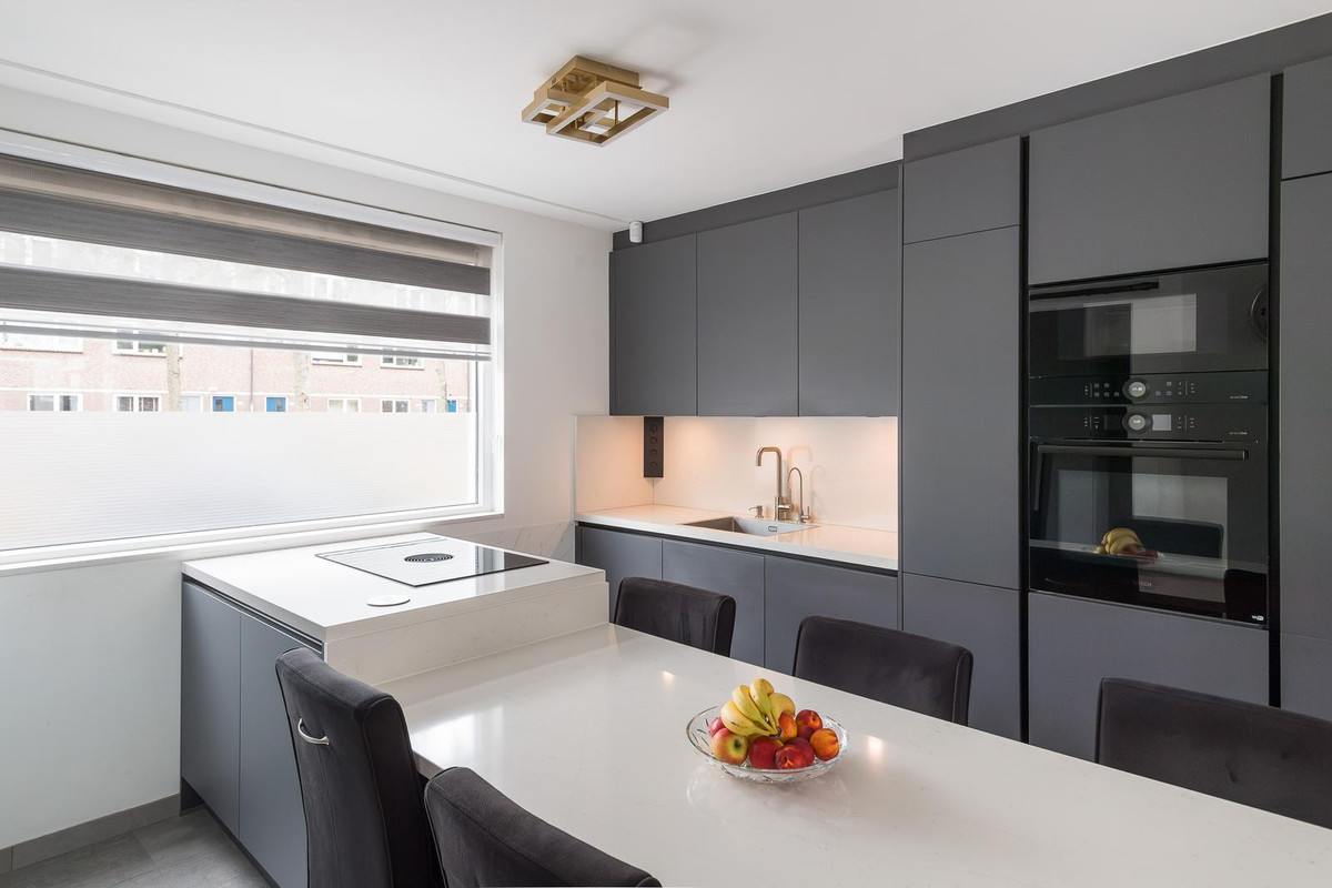Tussenwoning te koop: Schinnenbaan 54, Rotterdam