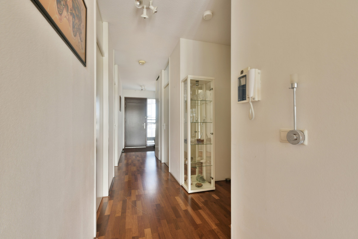 Appartement te koop: Oeverpad 592, Amsterdam