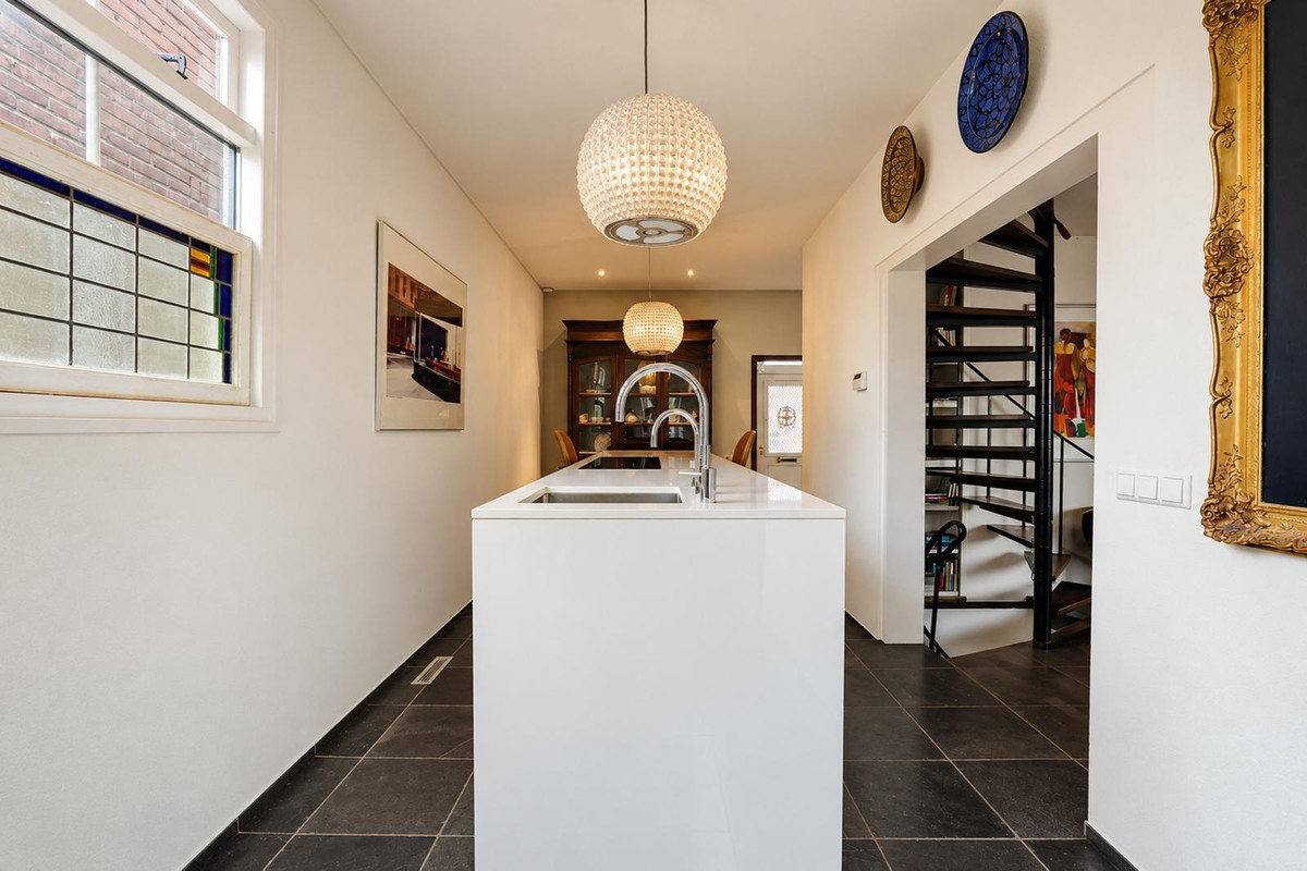 Hoekwoning te koop: Zinkweg 51, Oud-Beijerland