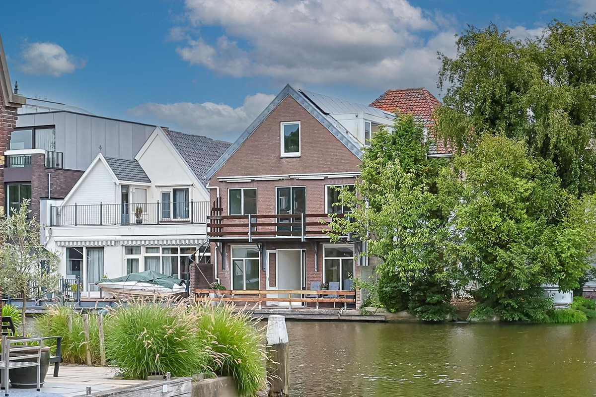 Appartement te koop: Raadhuisstraat 241, Alphen Aan Den Rijn