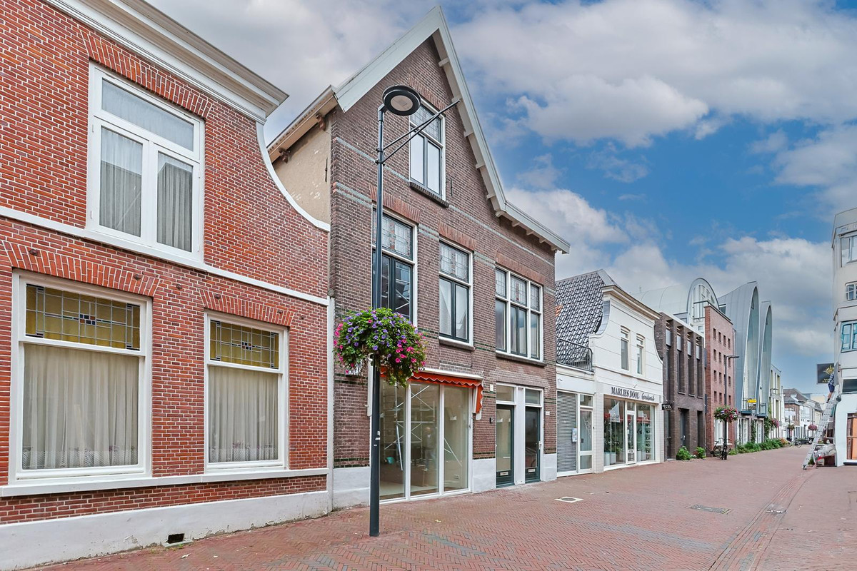 Appartement te koop: Raadhuisstraat 241, Alphen Aan Den Rijn