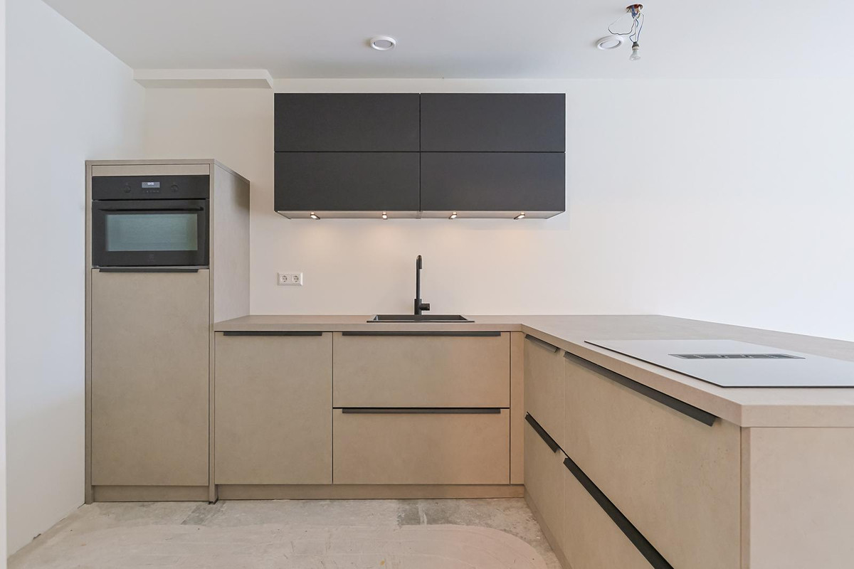 Appartement te koop: Raadhuisstraat 241, Alphen Aan Den Rijn