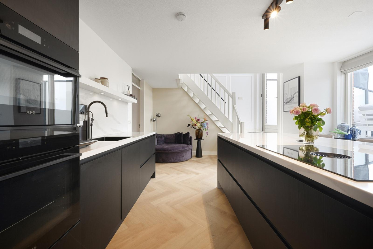 Tussenwoning te koop: Prunuskade 33, Rijswijk