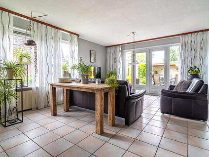 Korenbloem 16