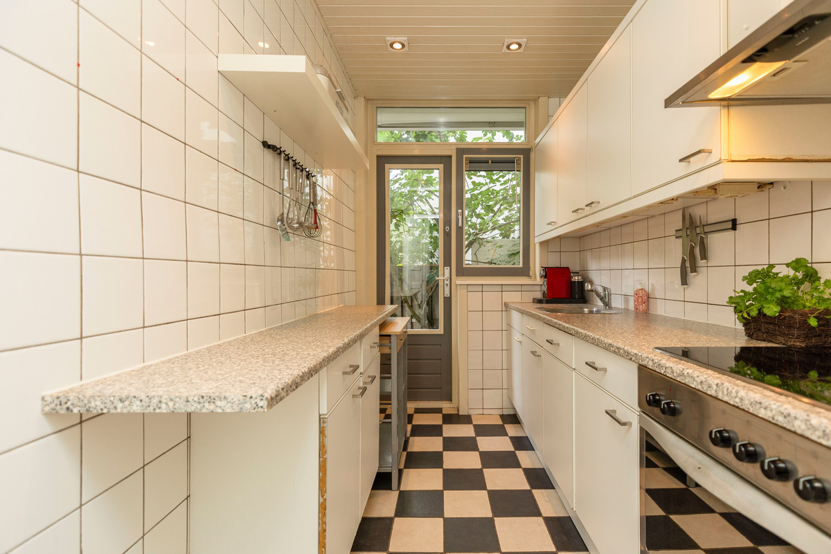 Appartement te koop: Statenweg 67D, Rotterdam
