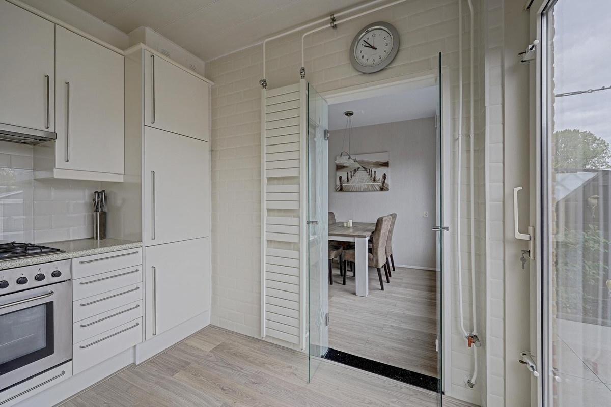 Tussenwoning te koop: Deimospad 9, Spijkenisse