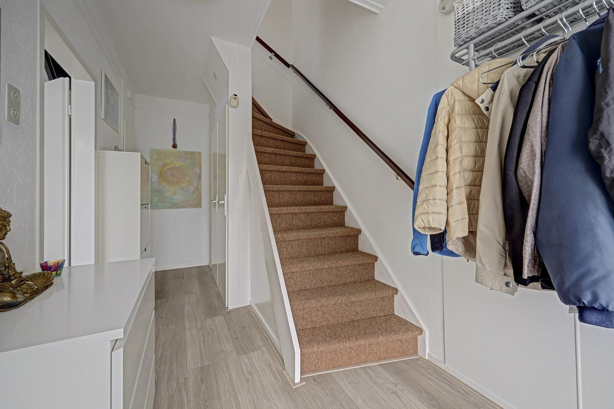Tussenwoning te koop: Deimospad 9, Spijkenisse