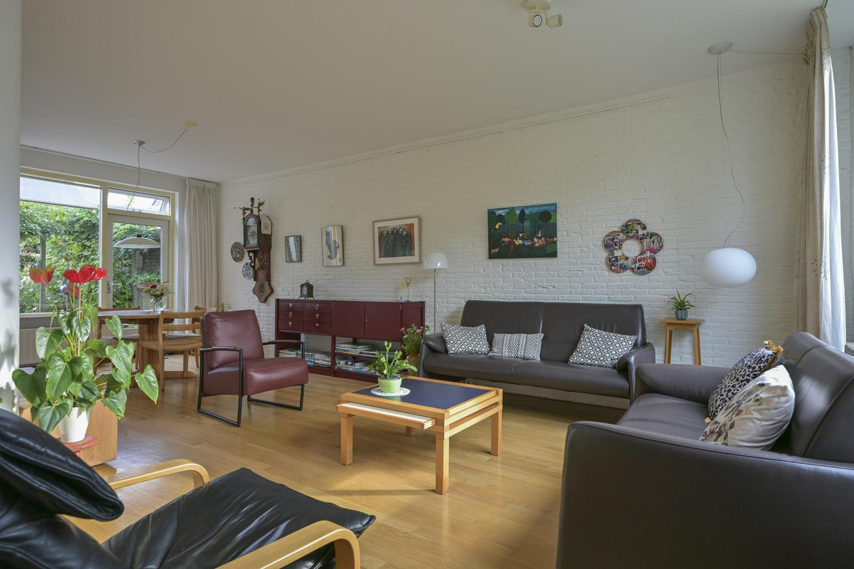 Tussenwoning te koop: Apollohof 76, Maastricht