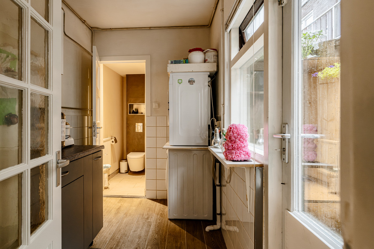 Tussenwoning te koop: Scheldestraat 3, Haarlem