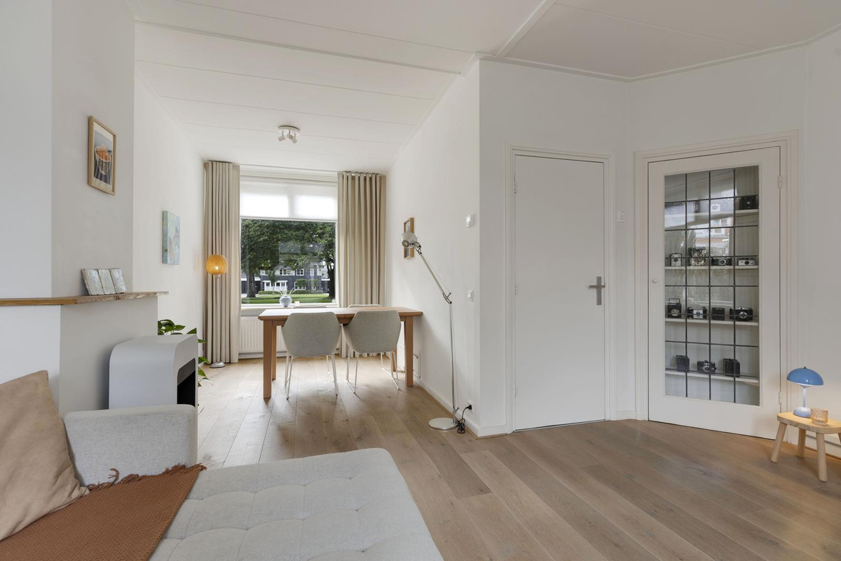 Tussenwoning te koop: Buitenzorgplein 3, Enschede