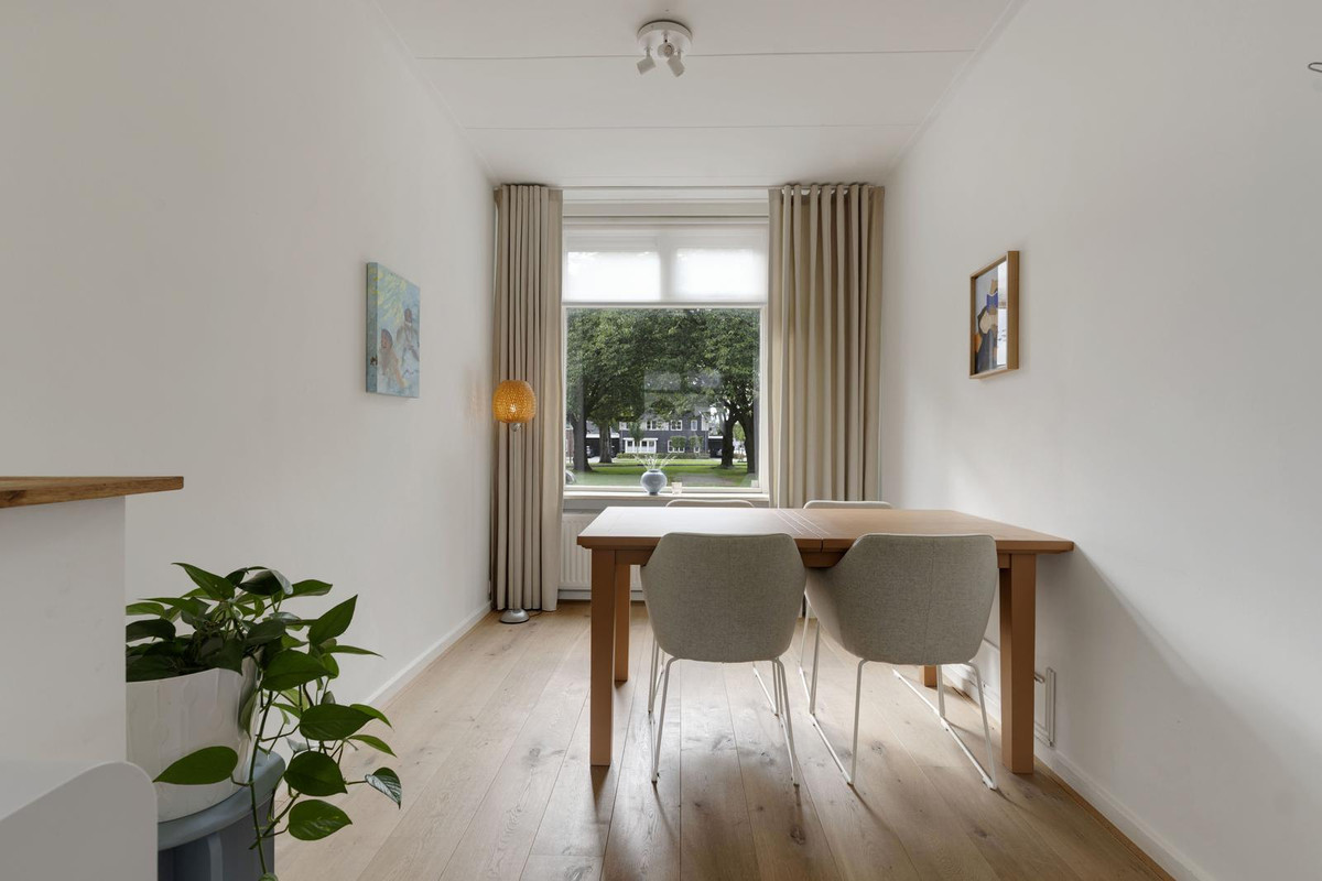 Tussenwoning te koop: Buitenzorgplein 3, Enschede