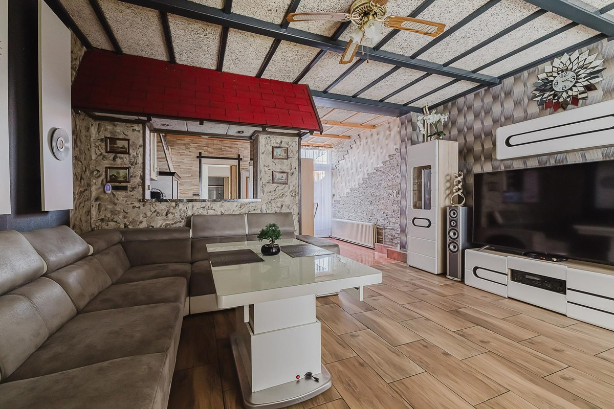Tussenwoning te koop: Banningstraat 35, Tilburg