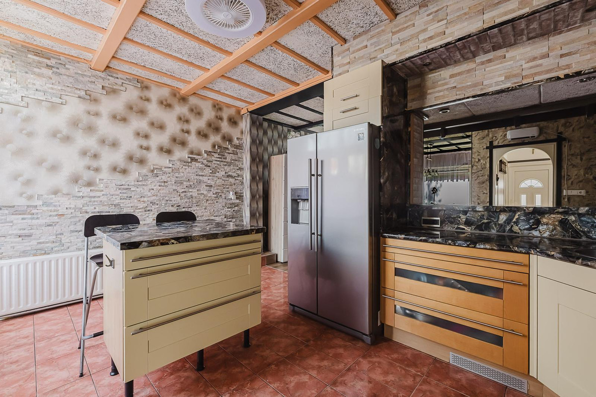 Tussenwoning te koop: Banningstraat 35, Tilburg