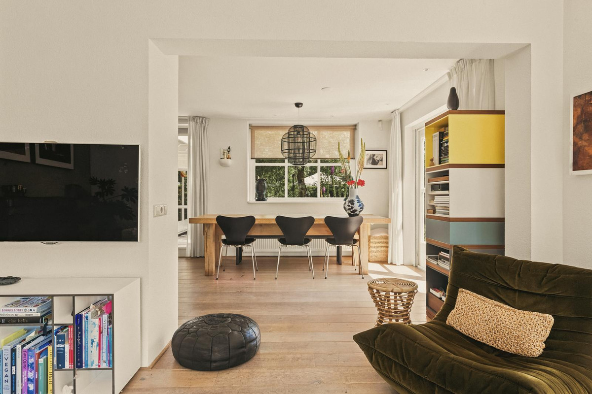 Vrijstaande woning te koop: Zuideinde 271, Oostzaan