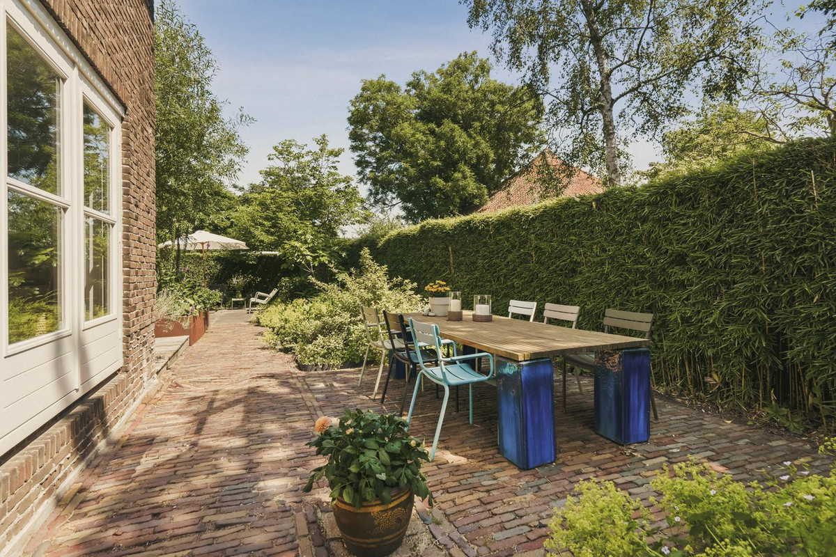 Vrijstaande woning te koop: Zuideinde 271, Oostzaan