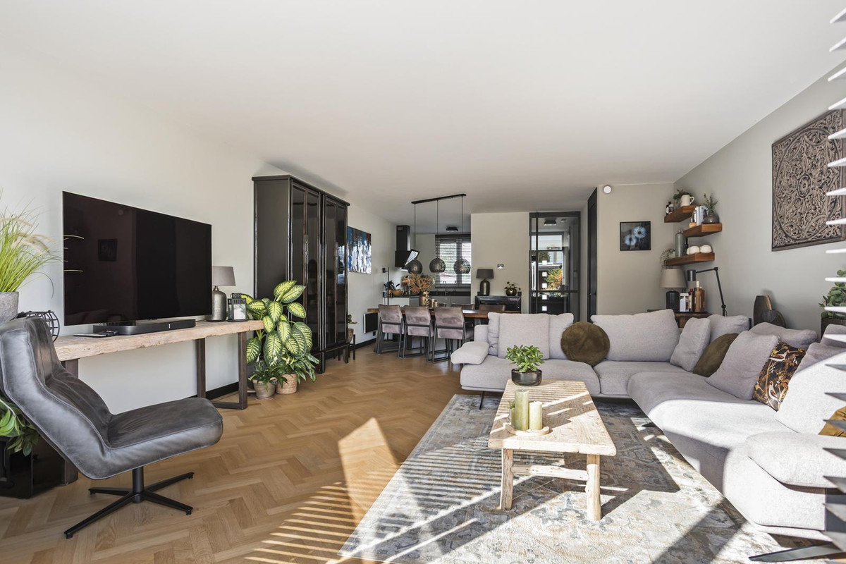 Tussenwoning te koop: Strijplaan 76, Rijswijk