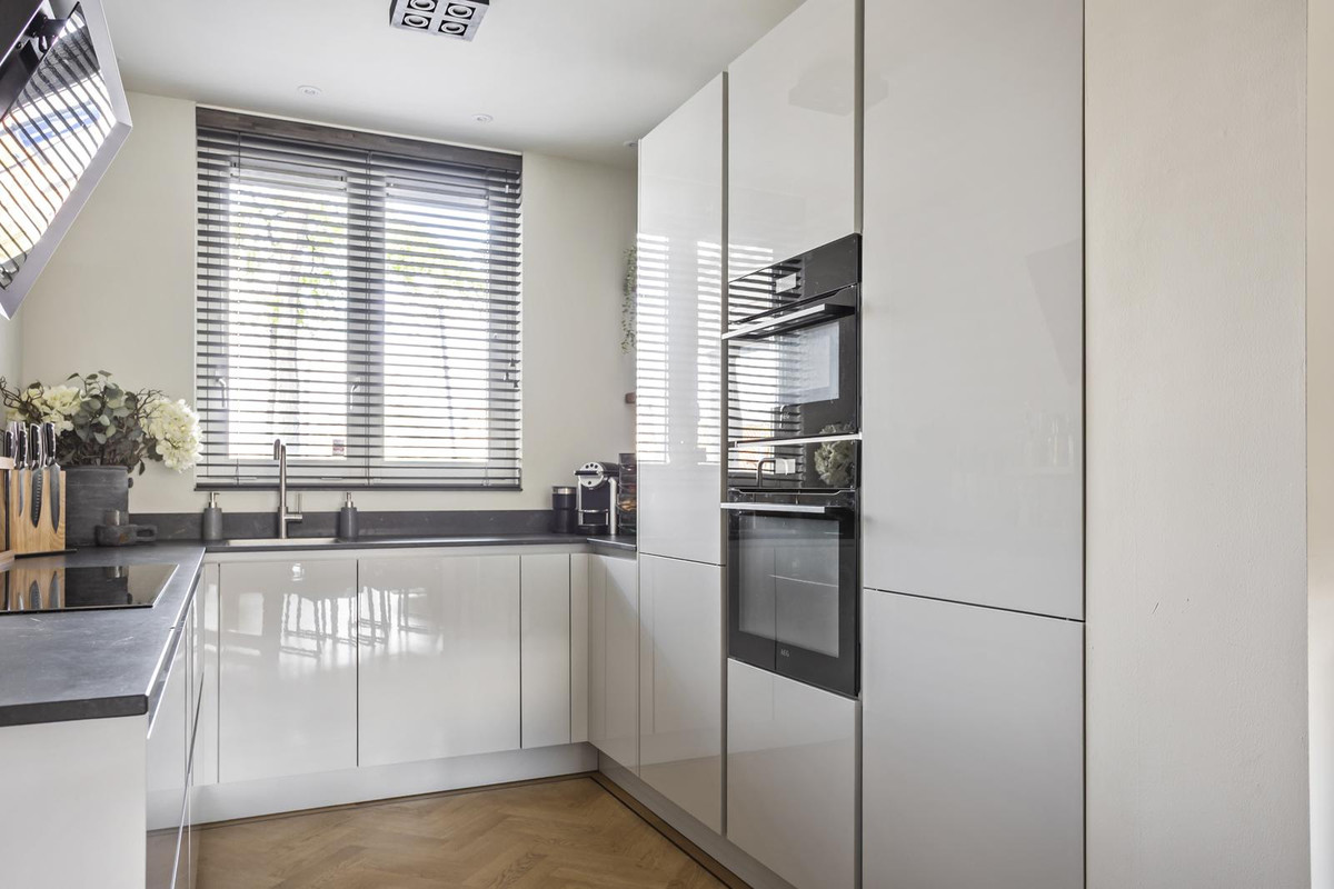 Tussenwoning te koop: Strijplaan 76, Rijswijk