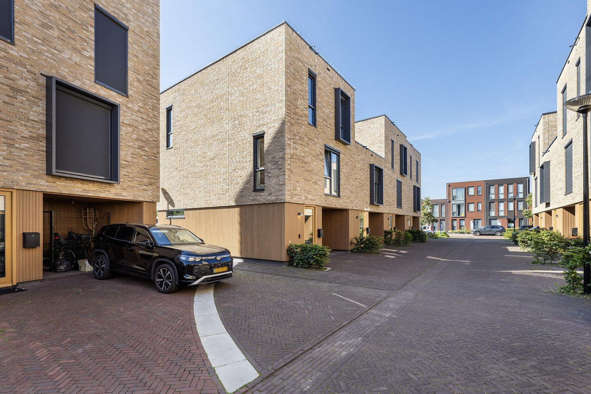 Hoekwoning te koop: Stadionlaan 95, Hengelo
