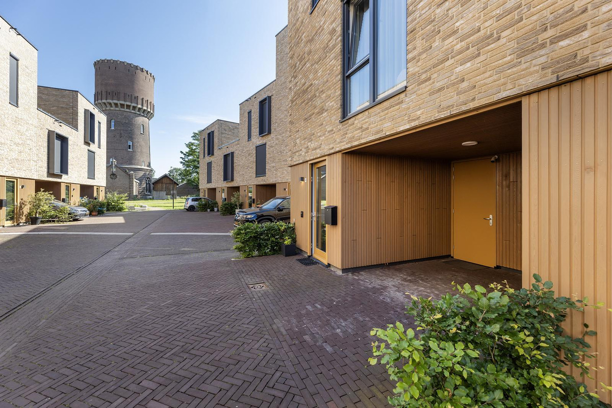 Hoekwoning te koop: Stadionlaan 95, Hengelo